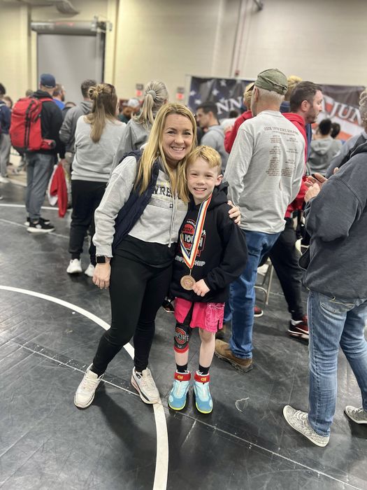 Jordan with his mom at PJW States
